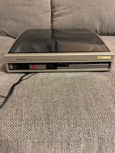Technics SL-J2 Quartz Direct Drive Automatic Turntable System – Needs Service, - Picture 1 of 7