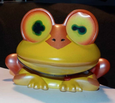 Hypnotoad 乙烯基雕像 Kidrobot 2018 青蛙 Futurama Matt Groening — 第 1/4 张图片