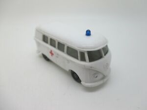 WIKING : VW T1 Ambulance Rouge Croix (Nr.24 Schub138)