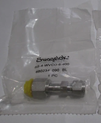 1PC Swagelok SS-4-WVCO-6-400 card pipe joint - Image 1 of 3