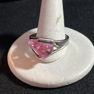 Silver Tone Ring With Chunky Pink Bling Size 10.5 - F8 - Picture 1 of 4