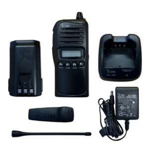 Radio usada Icom F4021S UHF 400-470MHz 128 canales 4 vatios - Imagen 1 de 1
