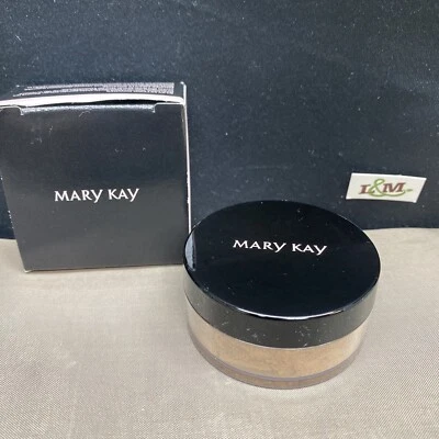 MARY KAY Silky Setting Loose Powder-Deep Beige-NIB - Image 1 of 4