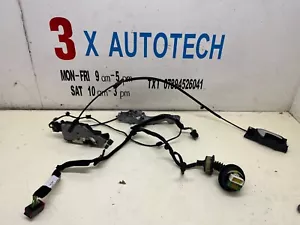 2007 PEUGEOT 207 FRONT RIGHT DRIVER SIDE DOOR LOCK MECHANISM , WIRING & HANDLE - Picture 1 of 12