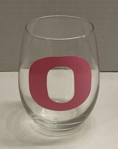 Oregon Ducks 15oz. Breast Cancer Awareness Wine Glass - Pink Cover