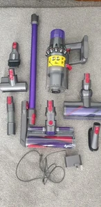 dyson v10 animal cordless vacuum cleaner Good Condition - Picture 1 of 11
