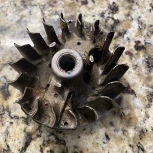 USED Genuine HONDA Flywheel GX25 T3 31110-Z3E-001 OEM REPLACES 31110-Z0H-003 - Picture 1 of 5
