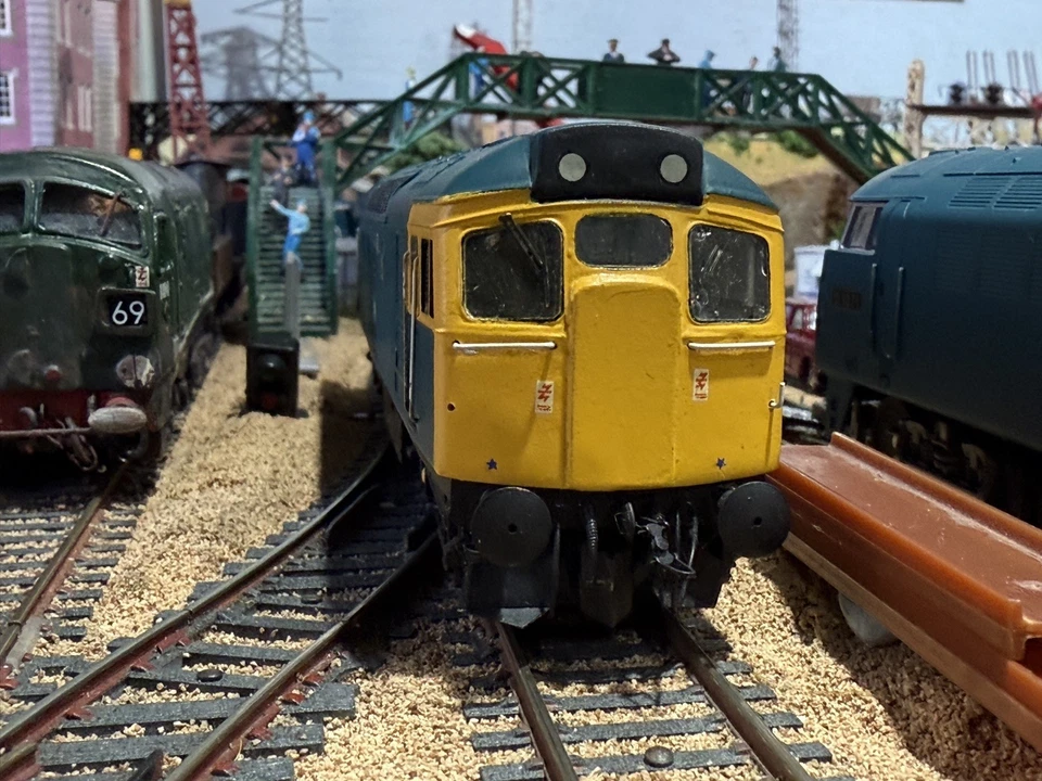 Lima Class 26 Highlands BR Blue Domino Headcodes OO Diesel Loco Fully Serviced - Image 1 of 4