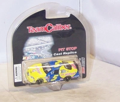 1:64 Team Calibre 2005 #5 Kellogg's Monte Carlo Kyle Busch Rookie Pit Stop #18 Foto 1 de 3
