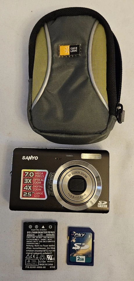 Sanyo VPC T700 7.0MP Digital Camera - Brown Tested Works Needs battery - Image 1 of 4