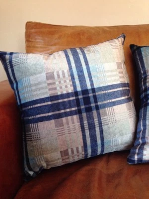 Funda de cojín Mulberry Home antigua de terciopelo tartán gris claro plata azul marino verde azulado Foto 1 de 4