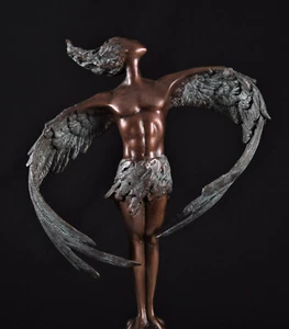 Bronze Skulptur Statue Mann mit Flügeln Bronzefigur Engel Flügel Marmorsockel - Bild 1 von 8