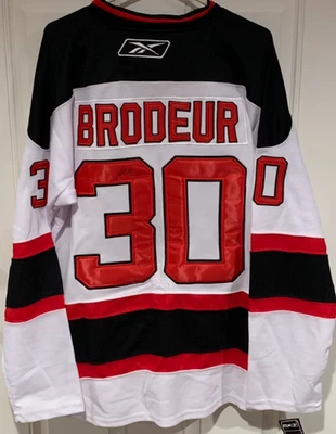 Совершенно новая футболка с автографом Reebok CCM Martin Brodeur No30 New Jersey Devils размер 52 - Изображение 1 из 4
