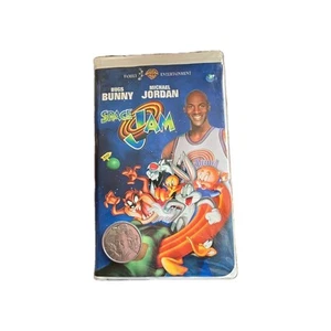 Space Jam (VHS, 1997, Clam Shell) With Collector Coin Vtg Clean - Picture 1 of 8