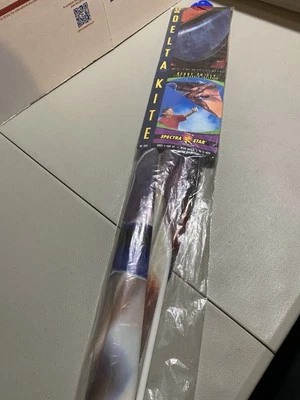 2001 Delta Kite 52"  Spider-Man Movie Item No. 5651 - Image 1 of 4