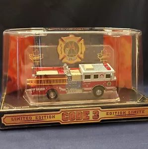 CODE 3 1/64 City of Windsor Engine 1 -- RARE Canadian Special Edition NIB - Picture 1 of 12