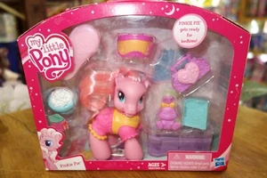 My Little Pony Pinkie Pie Gets Ready For Bedtime Playset - Picture 1 of 10