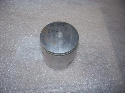 Vintage Snowmobile Rupp TR-295S 1.00mm Oversize RH Piston Only NEW OEM 20277 - Image 1 of 2