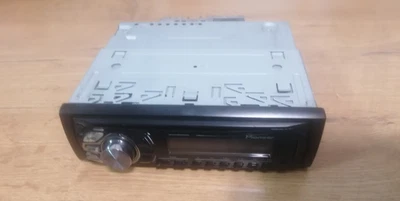Pioneer DEH-1600UB Autoradio - Bild 1 von 3