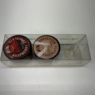 The Body Shop шоколадный молочный коктейль малиновый шоколад бальзам для губ лот из 2 новый! - Изображение 1 из 4