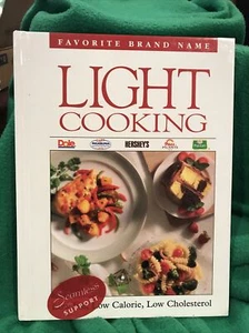 Vintage Favorite Brand Name Light Cooking Book 1993 By Publications... - Picture 1 of 3