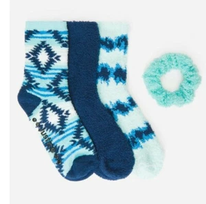 Justice 3pk cozy crew socks w/scrunchie new size shoe size 4-10  - Picture 1 of 2