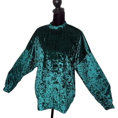 EMMA & SAM Green Crushed Velvet Mock Neck Long Sleeve Top Women's XS NEW - Image 1 of 4