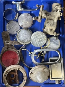 Vintage Lot of Automobile Parts and Accessories - lights, carb, caps and handles - Picture 1 of 7