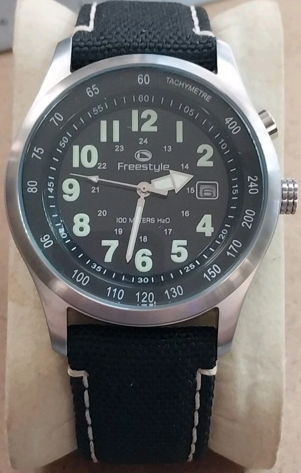 Freestyle Fieldmaster II Дата кварцевые часы 75601 S301-06 черный циферблат новый аккумулятор - Изображение 1 из 4