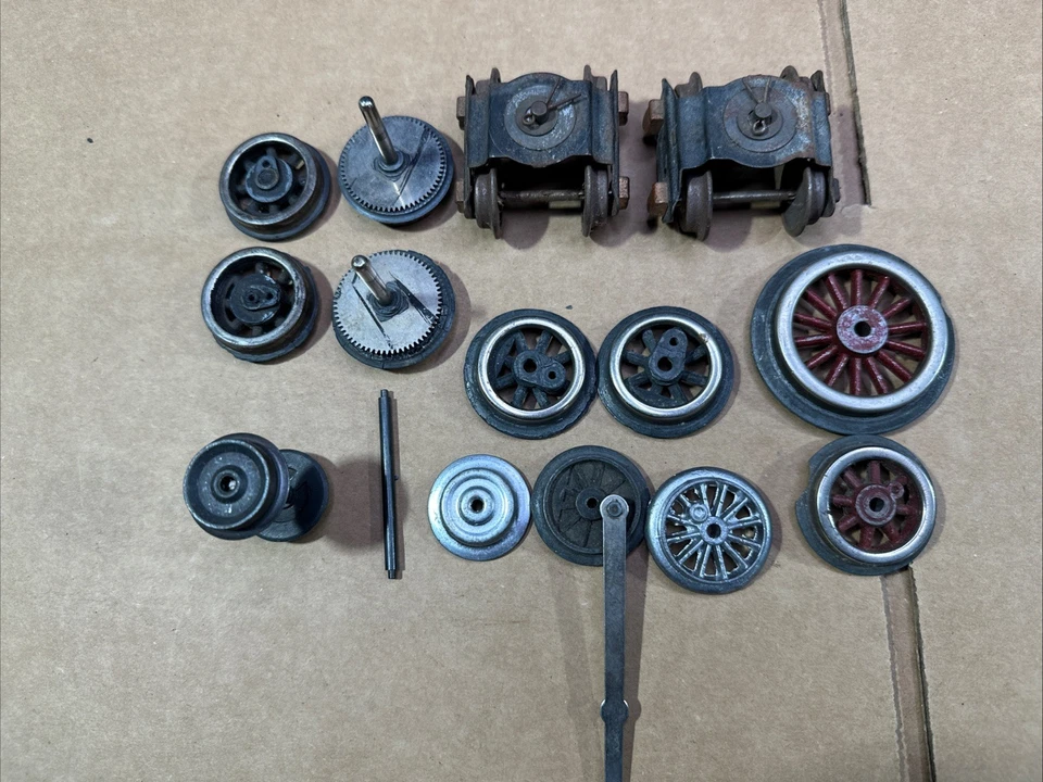 LOTE DE 15 PEÇAS DE RODAS DA SÉRIE LIONEL - Imagem 1 de 4