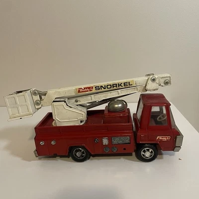 Camión de bomberos BUDDY L de colección de snorkel en acero prensado, años 70 ca, 12" de largo y 15" de alto Foto 1 de 4
