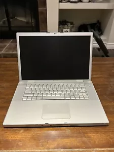 2006 Macbook Pro 1,1 Model A1150 (For Parts/ Not Working) - Picture 1 of 6