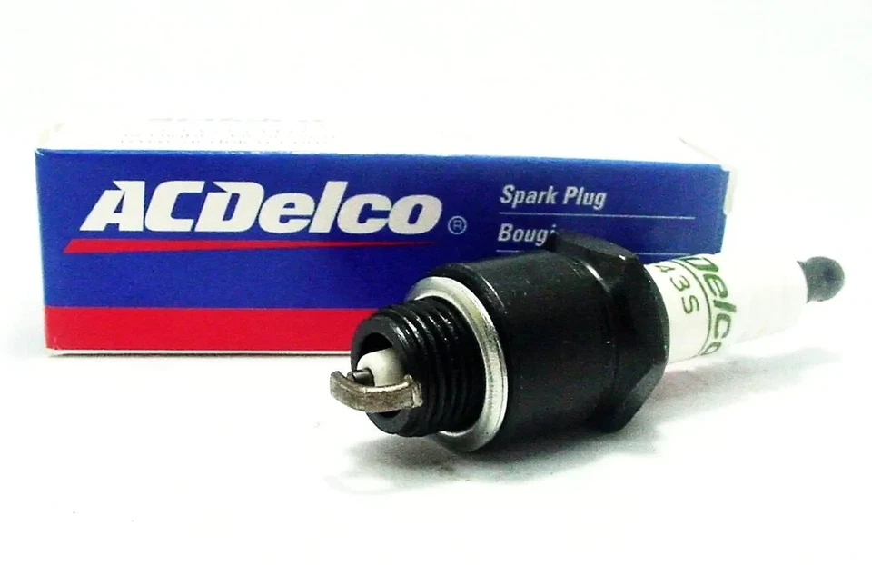 NUEVO GENUINO GM ACDelco Bujías R43S Juego De 6 Foto 1 de 1