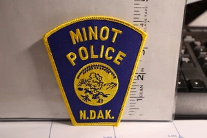 police patch  MINOT POLICE NORTH DAKOTA  DIFFERENT SEAL - Picture 1 of 1