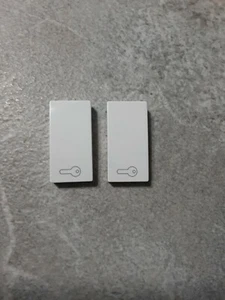 COPRITASTO 2 PER SERIE VIMAR PLANA COMPATIBILE CHIAVE APRIPORTA LUCE CAMPANELLO - Imagen 1 de 4