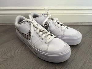 Nike Court Legacy Lift Low United In Victory Damen Sneaker weiß Größe UK 9,5 - Bild 1 von 10