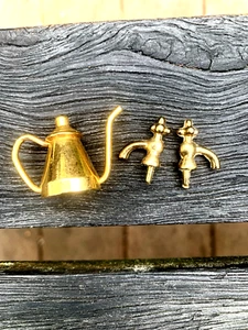 Miniatur KAFFEEKANNE und Ersatzarmaturen Messing 1 Zoll Puppenhaus - Bild 1 von 7