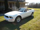 2008 Ford Mustang  Deluxe Convertible 23 173 org mi  southern car new  no winters