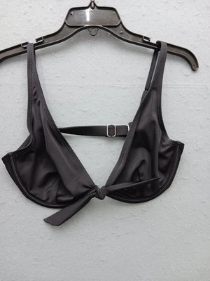 Top de bikini Venus para mujer talla D negro triángulo liso Foto 1 de 4