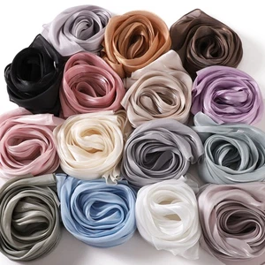 Mujeres musulmanas cubierta para la cabeza chales envolventes pañuelo islámico estolas de color suave liso - Imagen 1 de 39