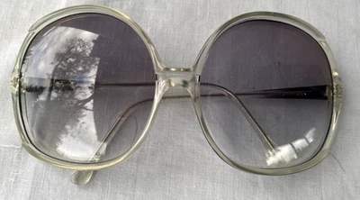 TRUE VTG OSMA..OVERSIZED..CLEAR FRAMES..SUNGLASSES..GREY LENS..ITALY - Image 1 of 4