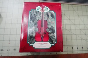 The San Francisco Music Box Co adorno de violín musical toca "mangas verdes" - Imagen 1 de 4