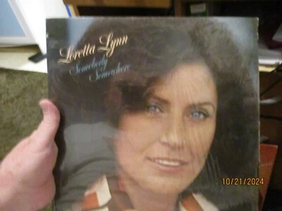 Loretta Lynnn 1976 Collector LP "Somebody Somewhere" MCA - Image 1 of 2
