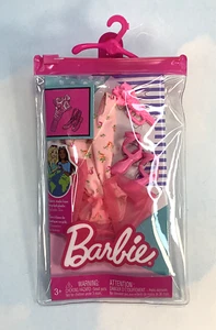 Abbigliamento bambola Barbie: 2021 confezione da viaggio balletto tutù, pantofole e bouquet - Foto 1 di 2