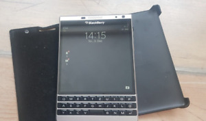BlackBerry Passport SILVER EDITION 32 GB