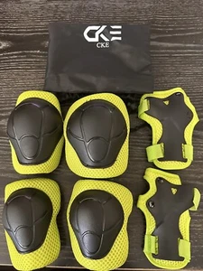 NEW CKE guards For Elbow & Knee, Wrist  Boys/Girls 3-7 Years Electric Green - Picture 1 of 4