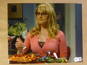 Autographed Melissa Rauch Signed Big Bang Theory 8"x10" Photo Beckett BAS COA - Picture 1 of 5