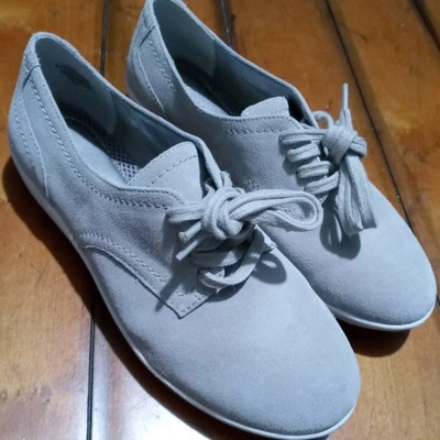 Easy Spirit Anti-gravity Grey Suede Leather Women’s Size 5M Walking Shoes - Image 1 of 4