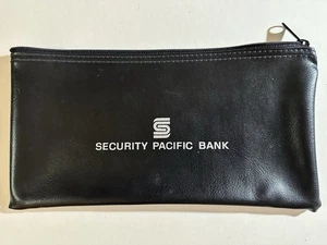 SECURITY PACIFIC BANK Portafoglio in vinile nero con cerniera, NUOVO 11" x 6", VIBAWO - Foto 1 di 4