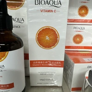 Vitamin C Cleanser - Picture 1 of 2